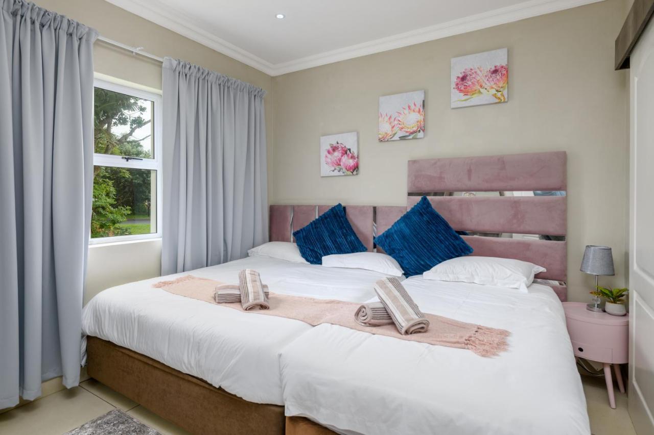 Villa Caylee Caribbean Estates - Ultra-Luxurious - Rimas Interiors Designs - Private Beachfront Escape - Premium Serviced For 8 Guests 포트에드워드 외부 사진